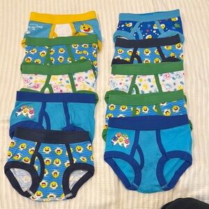 Kids BabyShark Underwear 10 Pairs - Blue and Green NEW WITHOUT TAGS